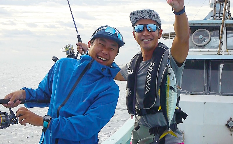 宮城船長と行く マグロ釣りパヤオツアー チャーター券 大人６名迄 沖縄県北中城村 Jre Pointが 貯まる 使える Jre Mall