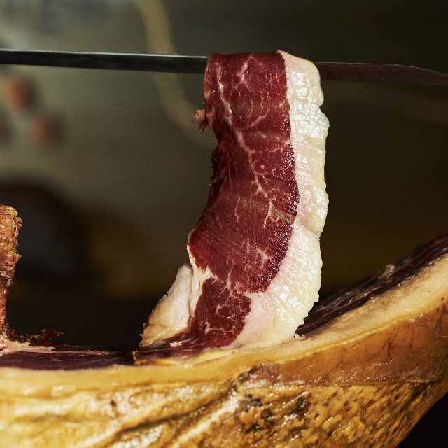 ｉｂｅｒｉｃｏ ｙａ スペイン王室献上品イベリコ豚生ハムセット 送料込 大人の良彩百貨店 Jre Pointが 貯まる 使える Jre Mall