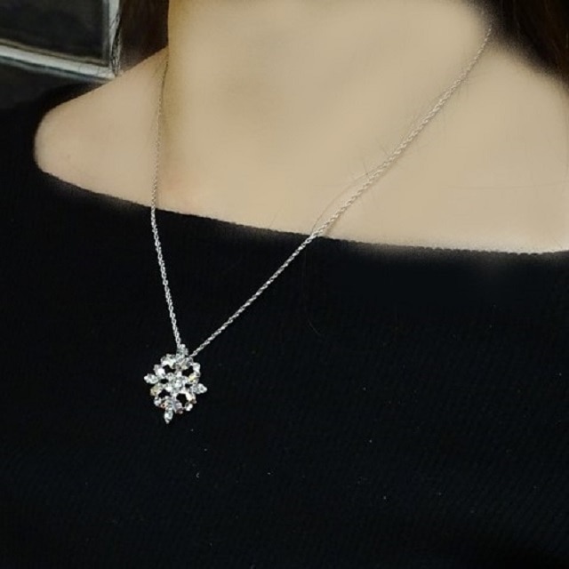 Masaaki Takahashi ｓｎｏｗ 冬 ペンダントネックレス 大人の良彩百貨店 Jre Pointが 貯まる 使える Jre Mall