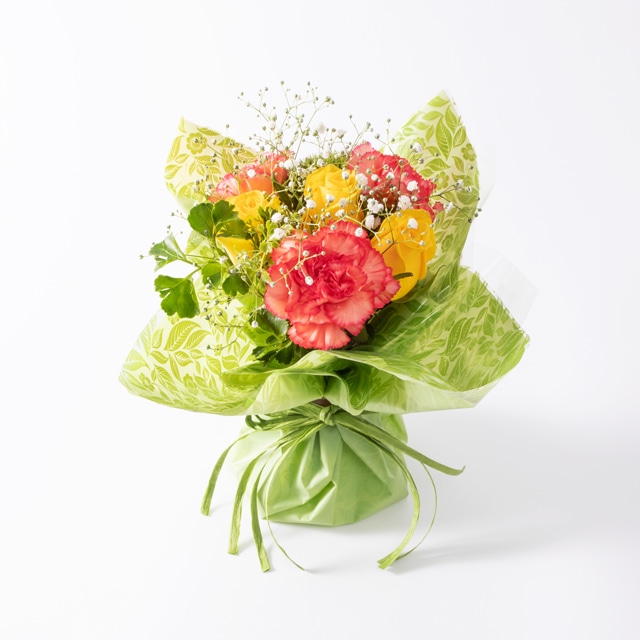 そのまま飾れるアレンジブーケ バラとカーネーションの元気色のブーケ Happy Birthdayカードつき 送料無料 暮らしなでしこ Jre Pointが 貯まる 使える Jre Mall