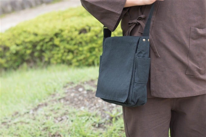 刺子織ショルダーバッグ No 6 黒 F 黒 作務衣 甚平専門店 和粋庵 Jre Pointが 貯まる 使える Jre Mall