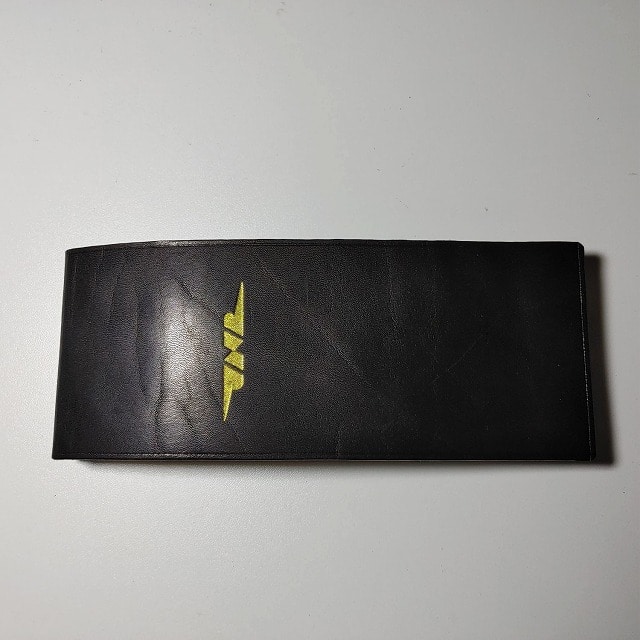 【ぬくもり刻印】補充券カバー0107（ブラックレザー2.2ミリ厚　ネジ付き　（個性あり）ＪＮＲ箔押し風）限定品
