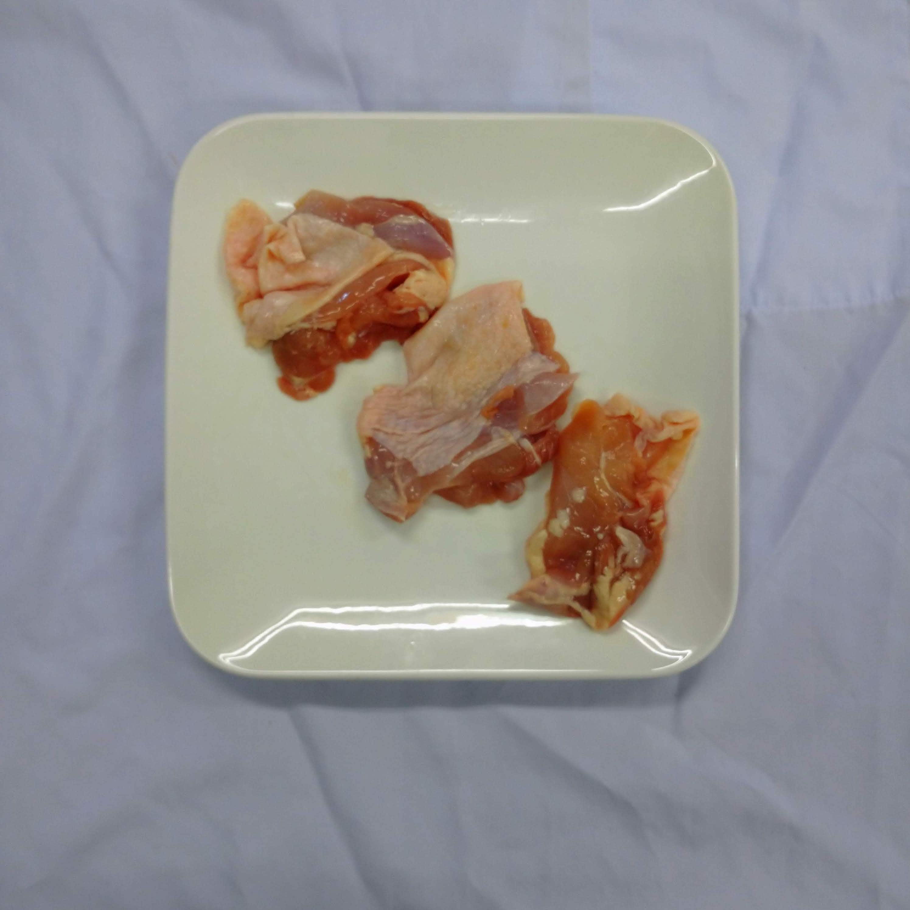 ブラジル産鳥モモ肉60gカット 冷凍 2ｋｇ 職人が１枚ずつ手切りで加工しますので サイズのバラつきがなく 仕込みや調理にすぐ使用可能 たまき家 Jre Pointが 貯まる 使える Jre Mall