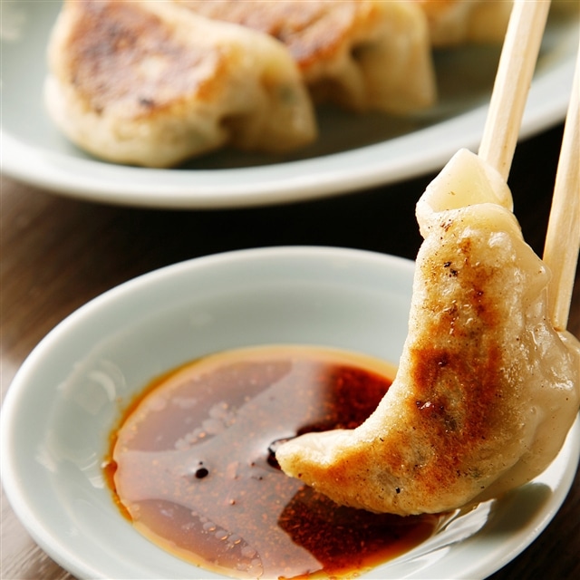 芸能人多数御用達の店 中華味一 濃厚肉汁背脂餃子 50個入り 人気店監修商品 送料無料 北海道から関西までの地域限定発送です 一二三まーと Jre Pointが 貯まる 使える Jre Mall 芸能人多数御用達の店 中華味一 濃厚肉汁背脂餃子 50個入り 人気店監修商品 送料無料 北海道から関西までの地域限定発送です 一二三まーと Jre Pointが 貯まる 使える Jre Mall