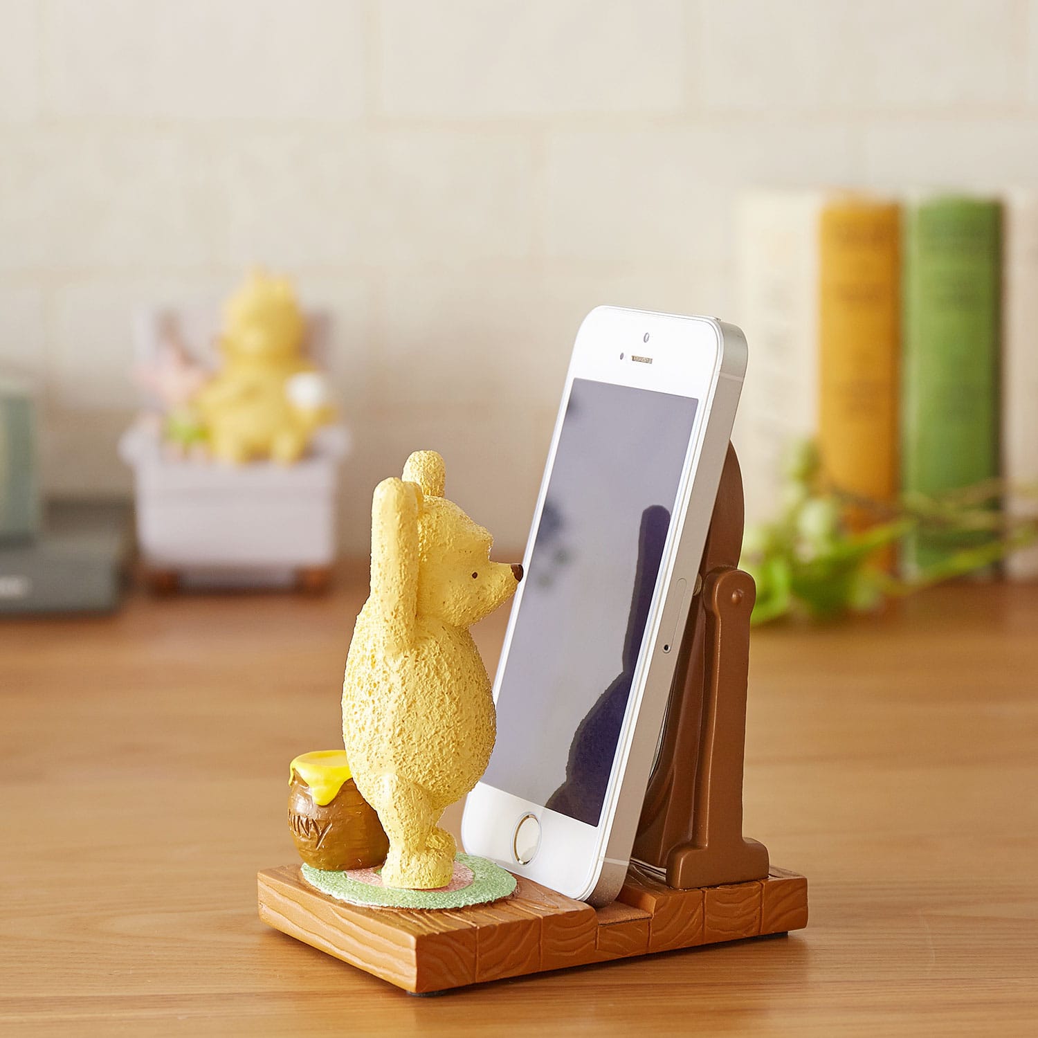 ベルメゾン ディズニー スマートフォンスタンド クラシック プー ベルメゾン Jre Mall店 Jre Mall