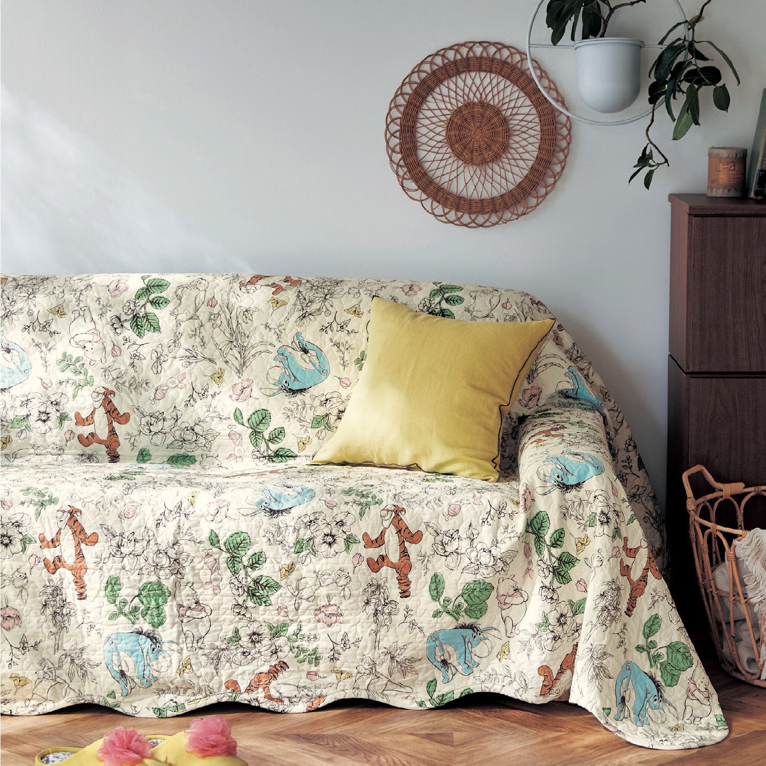 ベルメゾン ディズニー 綿素材を使ったウォッシュキルトのマルチカバー くまのプーさん 約１５０ １９０ 約１５０ １９０ ベルメゾン Jre Mall店 Jre Pointが 貯まる 使える Jre Mall