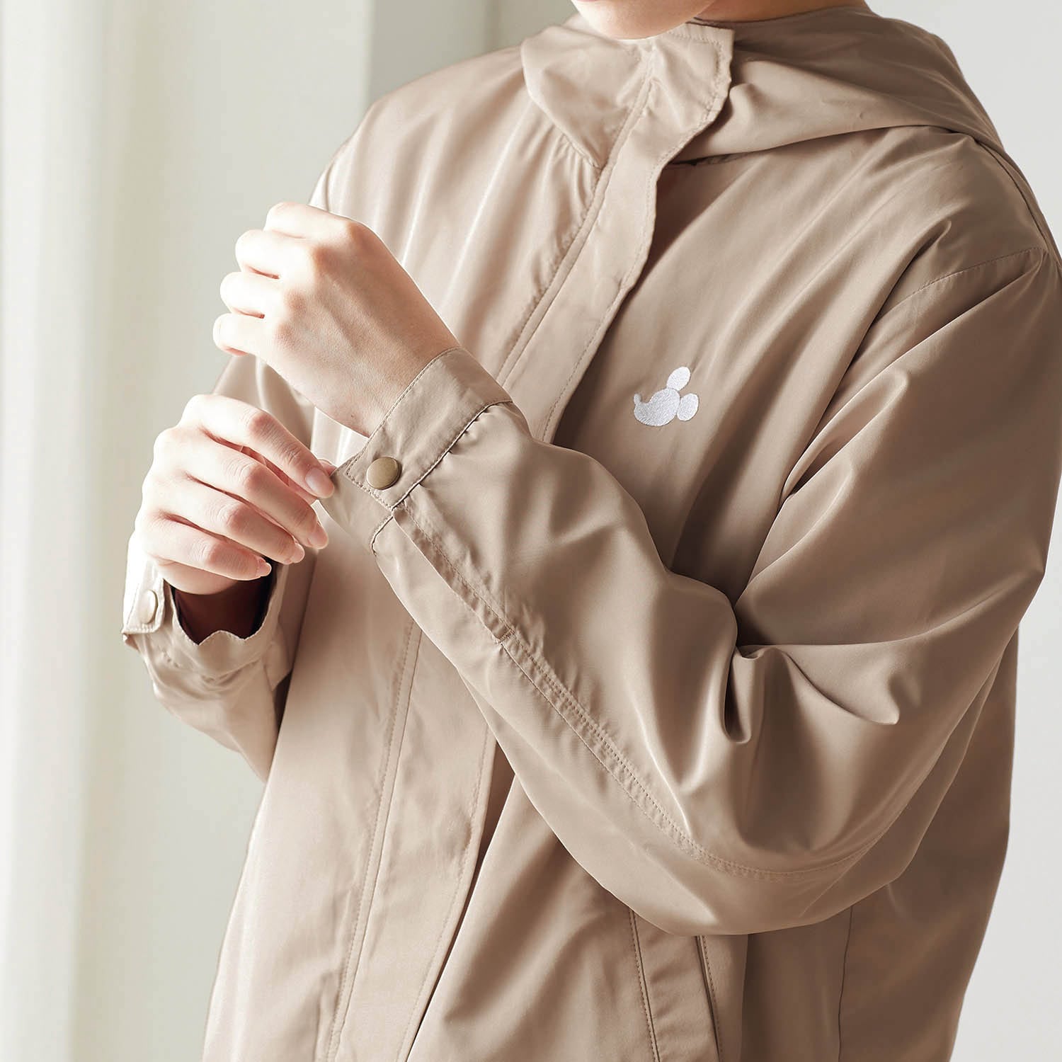 ベルメゾン ディズニー 裏地綿カットソー素材のウィンドブレーカー ミッキーマウス ベージュ Ll Ll ベージュ ベルメゾン Jre Mall店 Jre Pointが 貯まる 使える Jre Mall ベルメゾン ディズニー 裏地綿カットソー素材のウィンドブレーカー ミッキーマウス ベージュ Ll Ll ベージュ ベルメゾン Jre Mall店 Jre Pointが 貯まる 使える Jre Mall