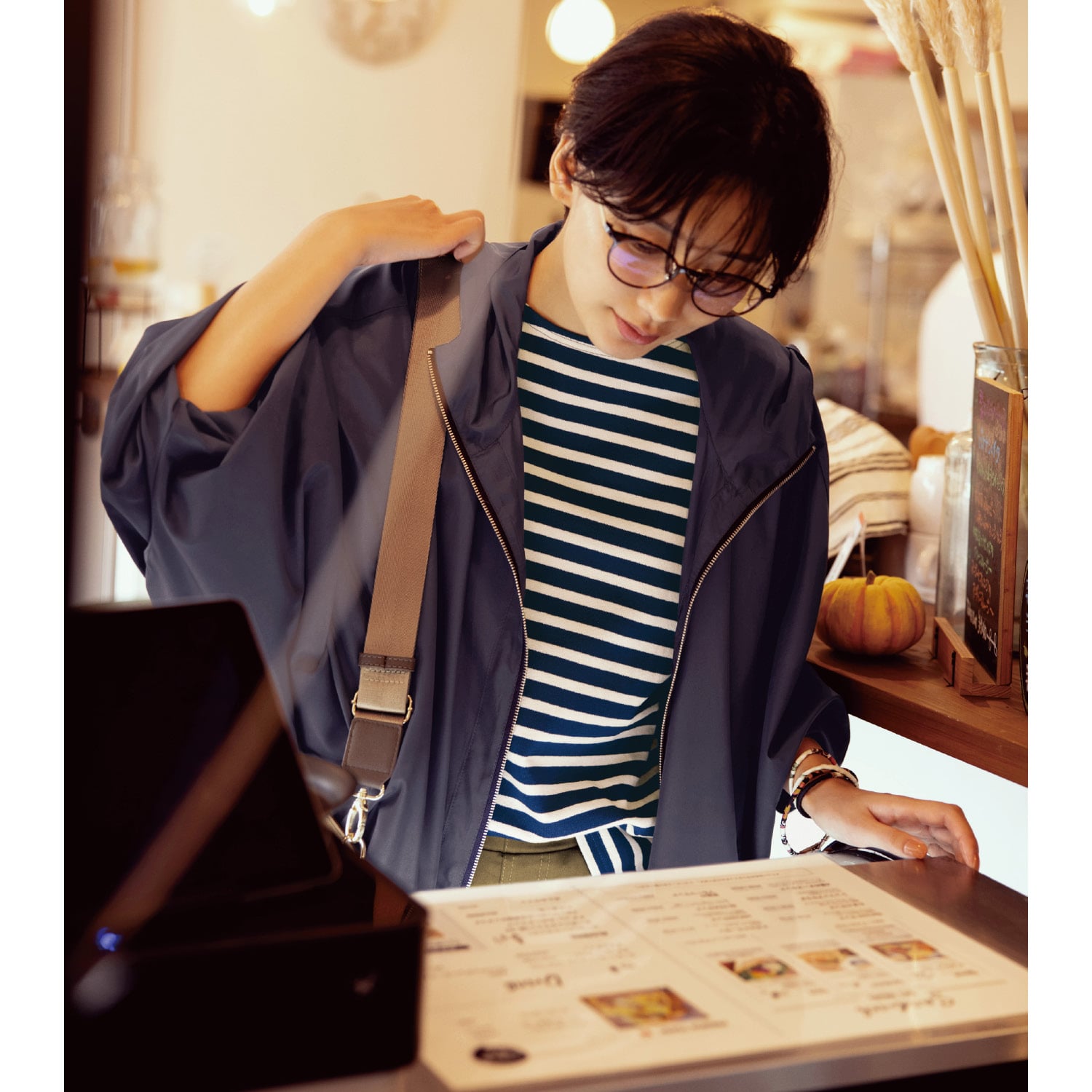 ベルメゾン 3室構造コンパクトショルダーバッグ ブラック ブラック ベルメゾン Jre Mall店 Jre Mall ベルメゾン 3室構造コンパクトショルダーバッグ ブラック ブラック ベルメゾン Jre Mall店 Jre Mall