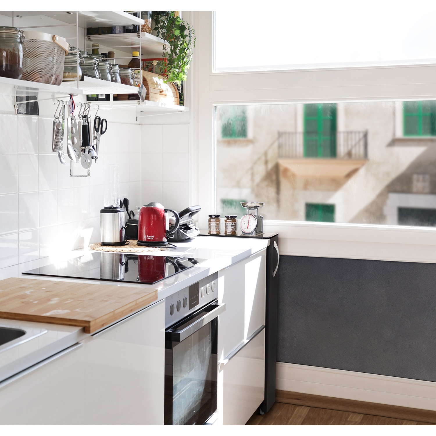 ベルメゾン 極薄のスチール製キッチン・サニタリー隙間収納ワゴン ホワイト D／15×165.5