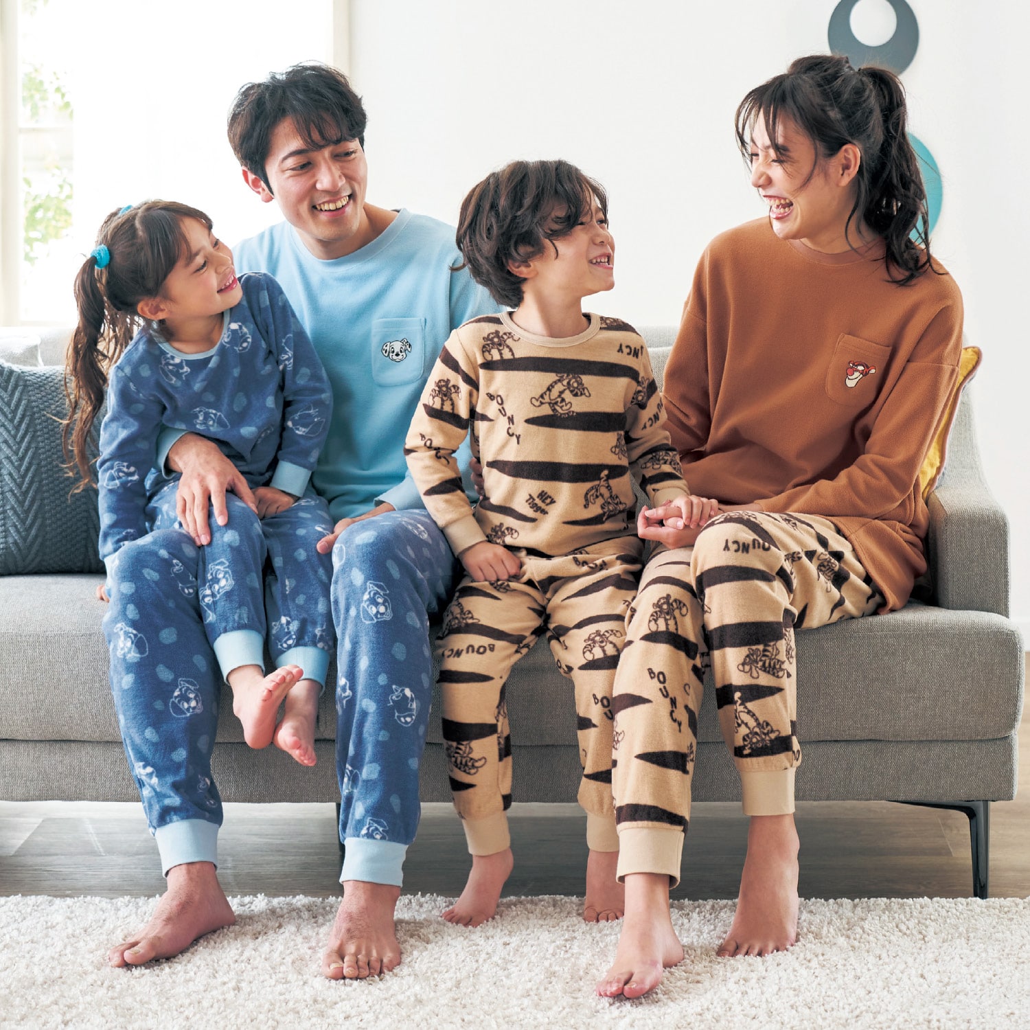 ベルメゾン ディズニー 肌側綿フリースチュニックパジャマ 選べるキャラクター ミッキーマウス ボーダー S S ミッキーマウス ボーダー ベルメゾン Jre Mall店 Jre Mall