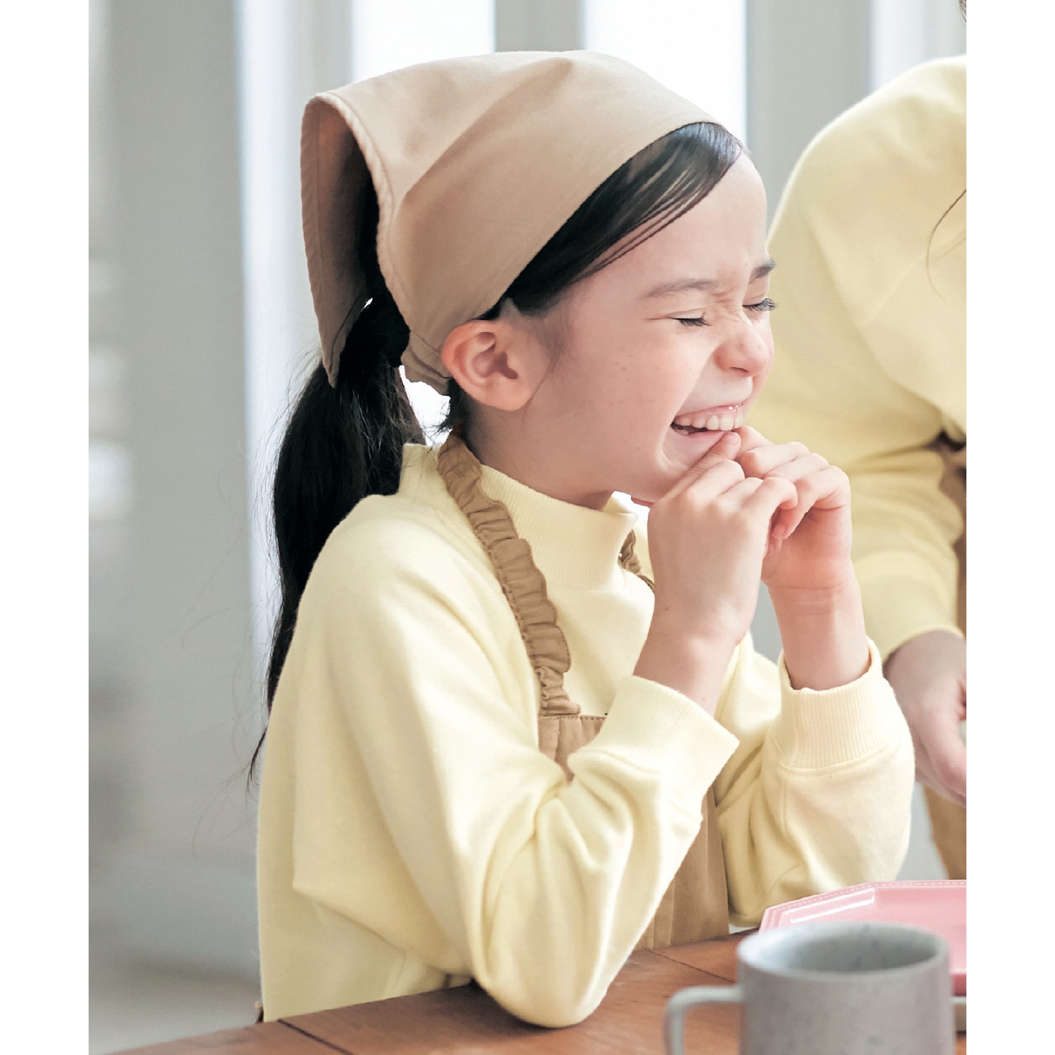 ベルメゾン 親子でおそろい子供エプロン 三角巾セット ベージュ 150 160 150 160 ベージュ ベルメゾン Jre Mall店 Jre Mall