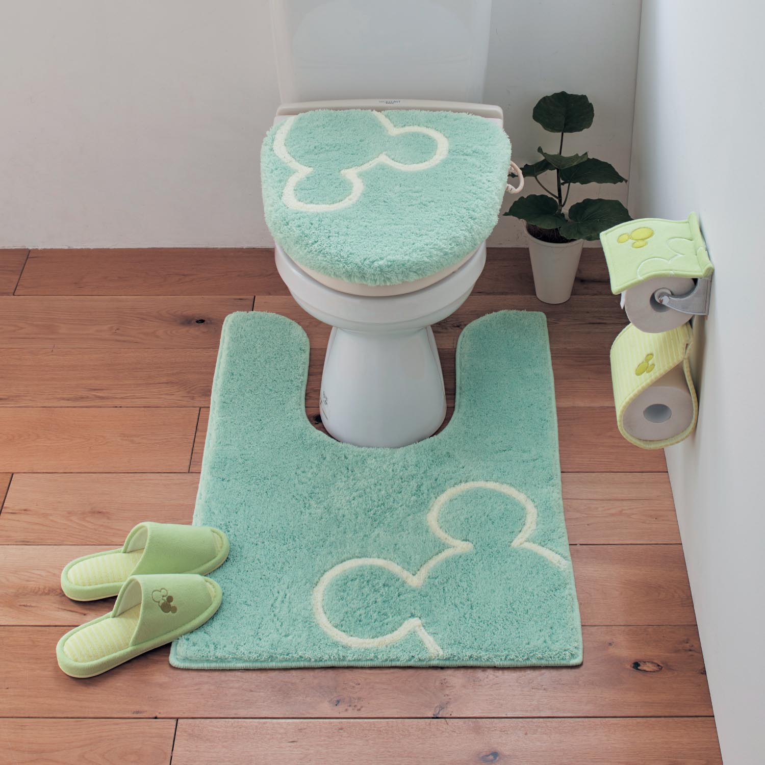 ベルメゾン ディズニー トイレットペーパーホルダーカバー スリッパセット ミッキーモチーフ ベージュ ベージュ ベルメゾン Jre Mall店 Jre Pointが 貯まる 使える Jre Mall