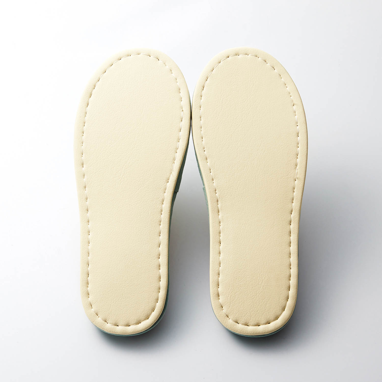 ベルメゾン ディズニー ちびかお刺繍入り天然素材スリッパ 選べるキャラクター ミッキーマウス ｌ ｌ ミッキーマウス ベルメゾン Jre Mall店 Jre Pointが 貯まる 使える Jre Mall