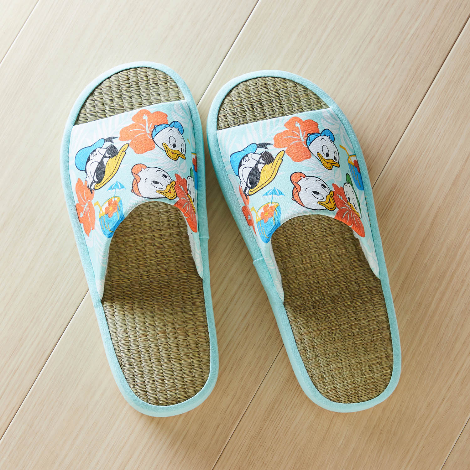 ふっくらウレタン入りのい草スリッパ（選べるキャラクター） ドナルドダック＆ヒューイ・デューイ・ルーイ