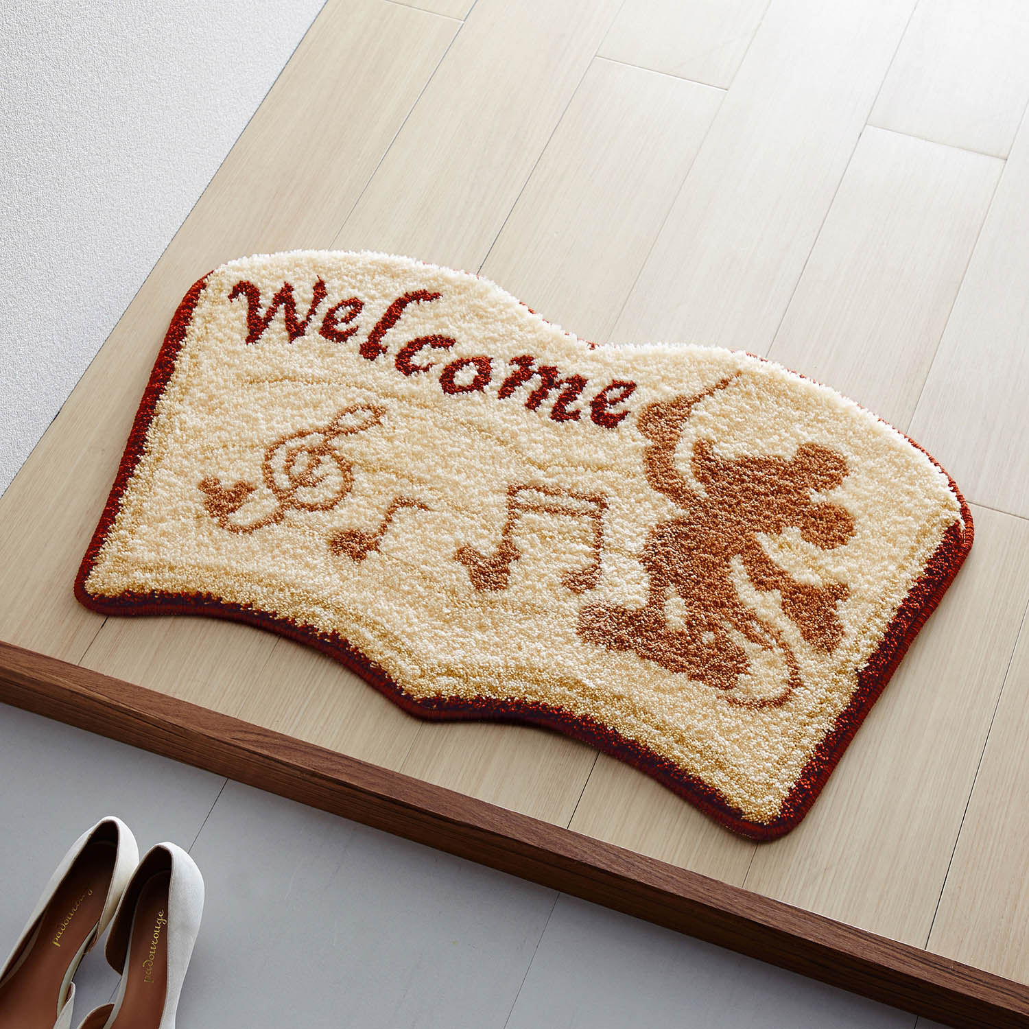 ベルメゾン ディズニー 楽譜型の洗える玄関マット「ミッキーマウス」 約４０×６５