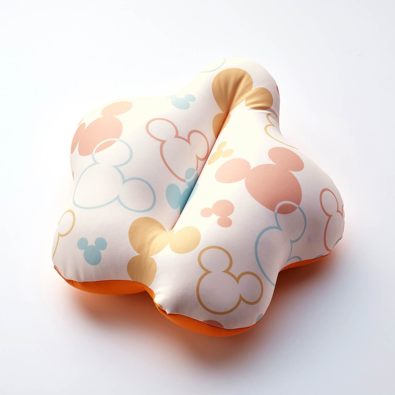 ベルメゾン ディズニー 腰当てビーズクッション ｃｕｃｕ ミッキーモチーフ オレンジ オレンジ ベルメゾン Jre Mall店 Jre Pointが 貯まる 使える Jre Mall