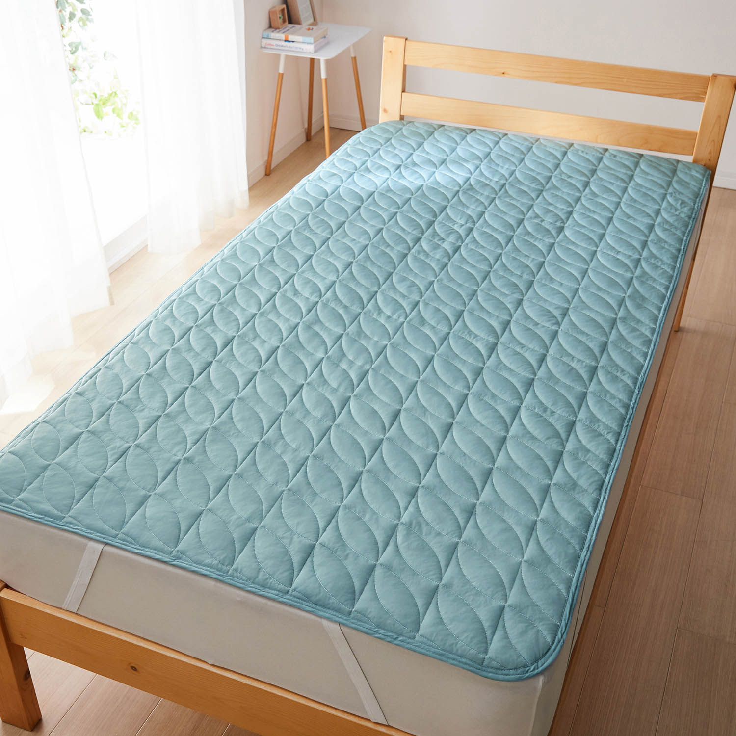 ベルメゾン ひんやり 接触冷感素材のキルトがかわいいやわらか敷きパッド シングル ベルメゾン Jre Mall店 Jre Pointが 貯まる 使える Jre Mall