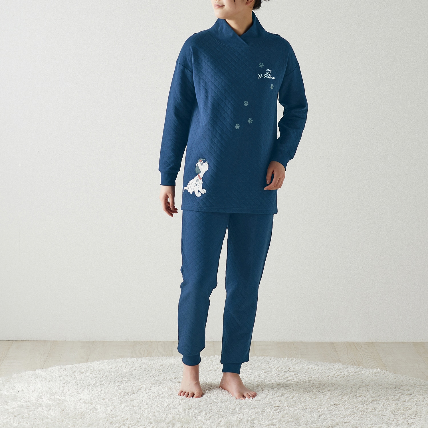 ベルメゾン ディズニー あったかニットキルトパジャマ 選べるキャラクター １０１匹わんちゃん S S １０１匹わんちゃん ベルメゾン Jre Mall店 Jre Mall