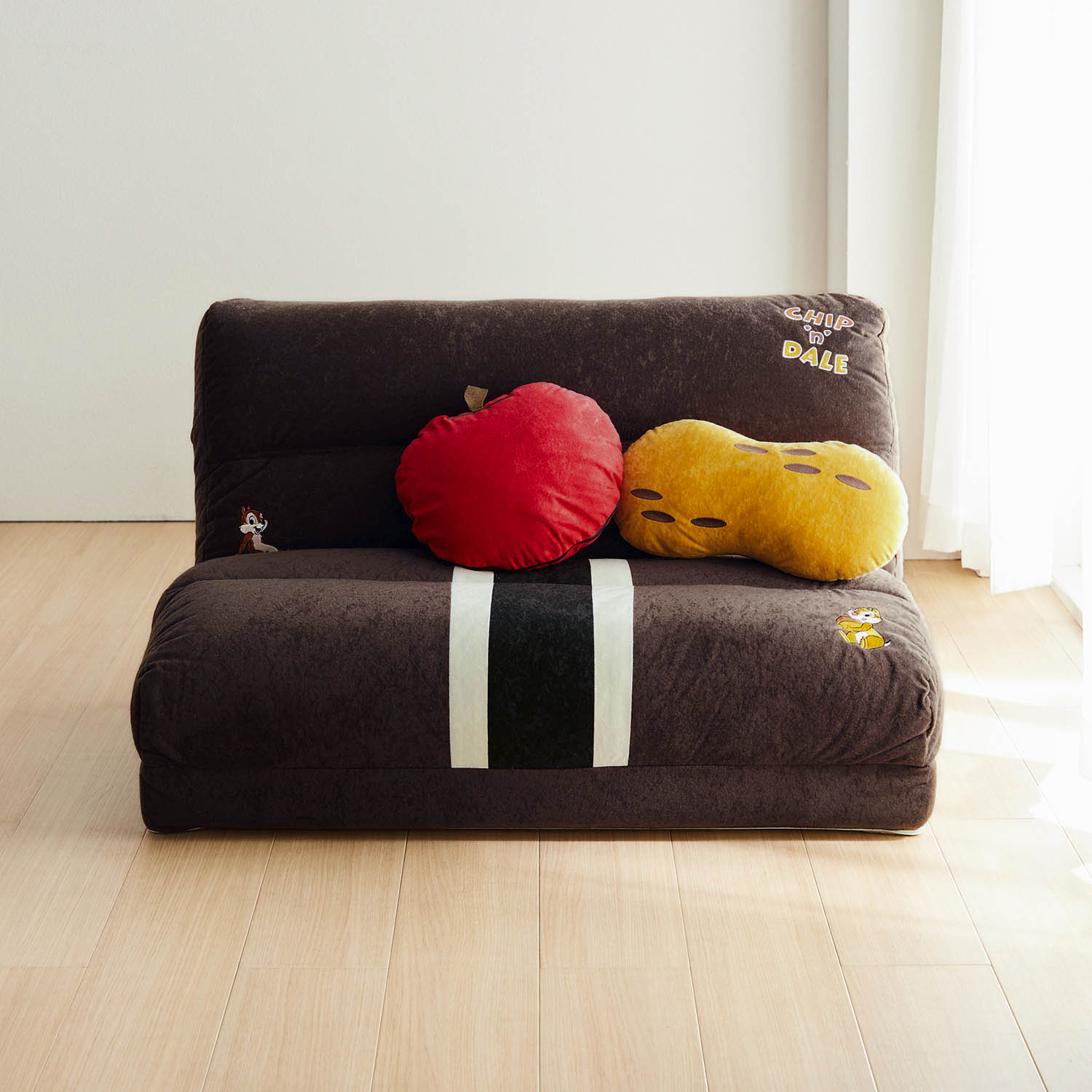 ベルメゾン ディズニー モチーフ型クッション ブランケット付き４ｗａｙソファーベッド 選べるキャラクター チップ デール チップ デール ベルメゾン Jre Mall店 Jre Mall