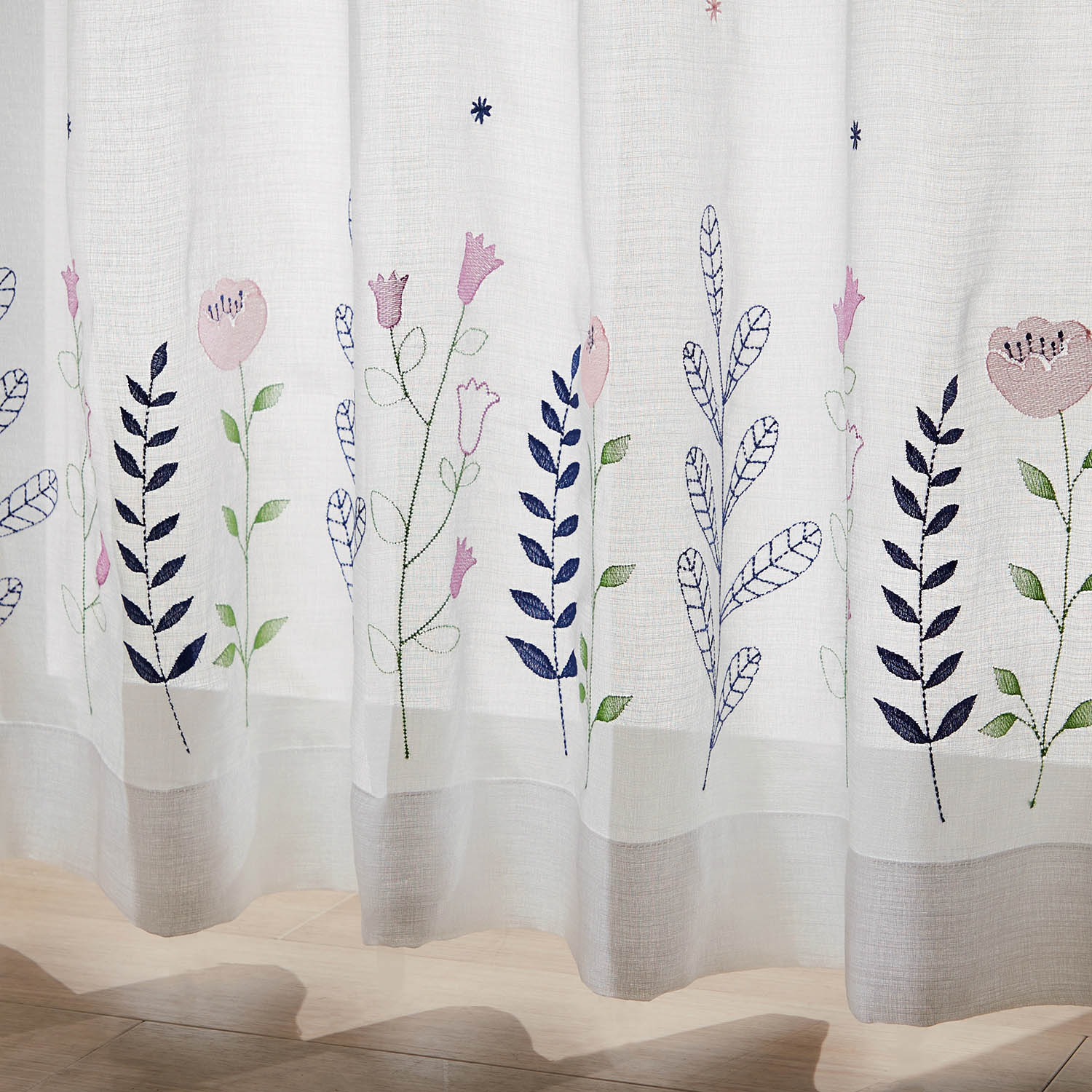 ベルメゾン ミニラボ 刺繍のきれいな透け感のあるボイルカーテン 田舎の日曜日 約１００ １７６ 2枚 約１００ １７６ 2枚 ベルメゾン Jre Mall店 Jre Mall