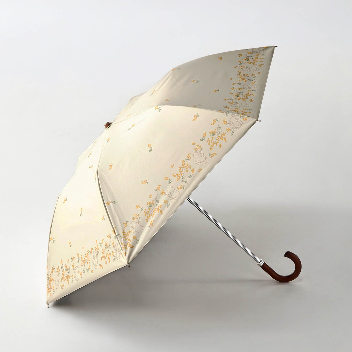 ベルメゾン ディズニー １級遮光折りたたみ晴雨兼用日傘（選べるキャラクター） くまのプーさん