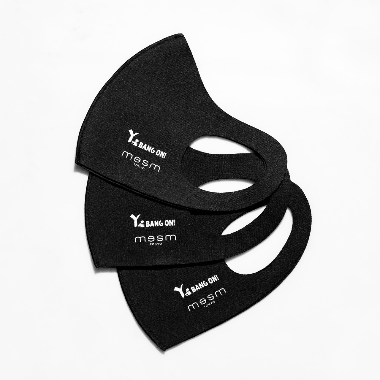 ヤマモト マスク ヨウジ 「ヨウジヤマモト」がマスクとTシャツのセットを発売 アーティストの朝倉優佳とコラボ
