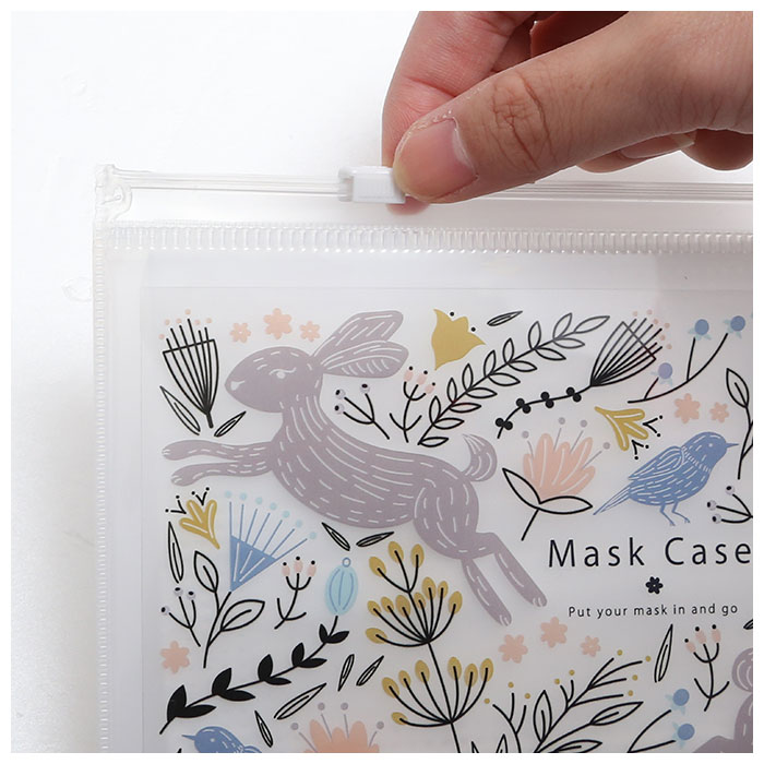 マスクケース 持ち運び 抗菌 日本製 通販 おしゃれ かわいい 仮置き マスク ケース 携帯 ポーチ 仕切り付き コンパクト スリム ジッパーケース ジップケース シンプル デザイン プチギフト プレゼント Siaa 抗菌加工 Antie アンティ Paradec パラデック 180c森のウサギ マスクケース 持ち運び 抗菌 日本製 通販 おしゃれ かわいい 仮置き マスク ケース 携帯 ポーチ 仕切り付き コンパクト スリム ジッパーケース ジップケース シンプル デザイン プチギフト プレゼント Siaa 抗菌加工 Antie アンティ Paradec パラデック 180c森のウサギ