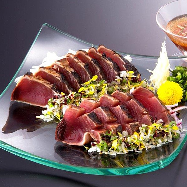 送料無料 かつおの黒潮たたき造り かつお カツオ 鰹 たたき 産地直送満足便 グルメ王国 Jre Pointが 貯まる 使える Jre Mall