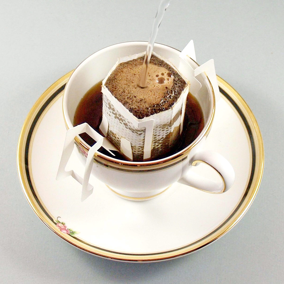 新入荷 UCC おいしいカフェインレスコーヒー ワンドリップコーヒー コク深め 50杯分