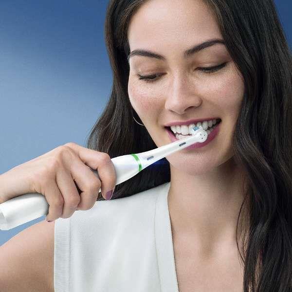 ブラウン 電動歯ブラシ Oral-B（オーラルB） iO8 ホワイトアラバスター 