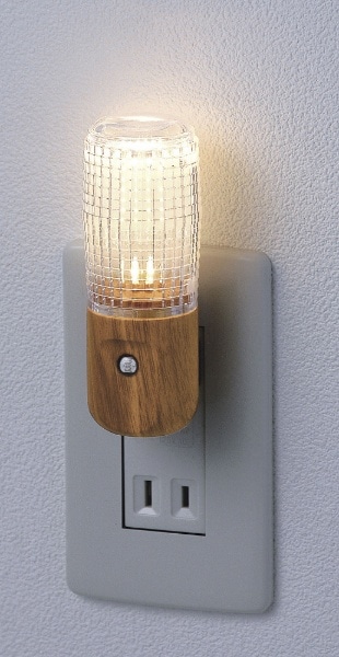 LEDセンサー付ライト 木目調 PM-LW100(L) [白色 /コンセント式][PMLW100L]