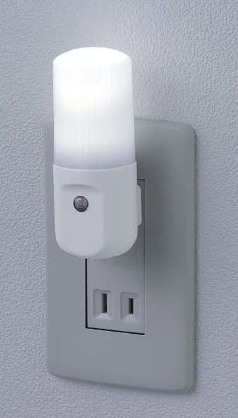 LEDセンサー付ライト ホワイト PM-L160(W) [白色 /コンセント式][PML160W]