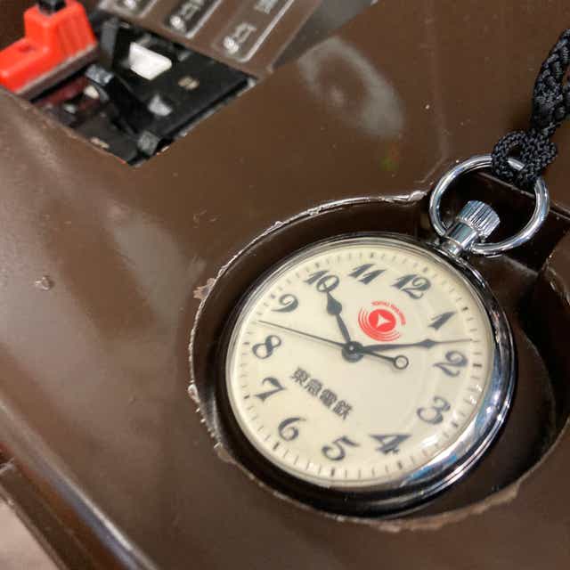 東京急行電鉄公式鉄道時計 東急グループ創立100周年記念鉄道時計 | TOKYU STYLE